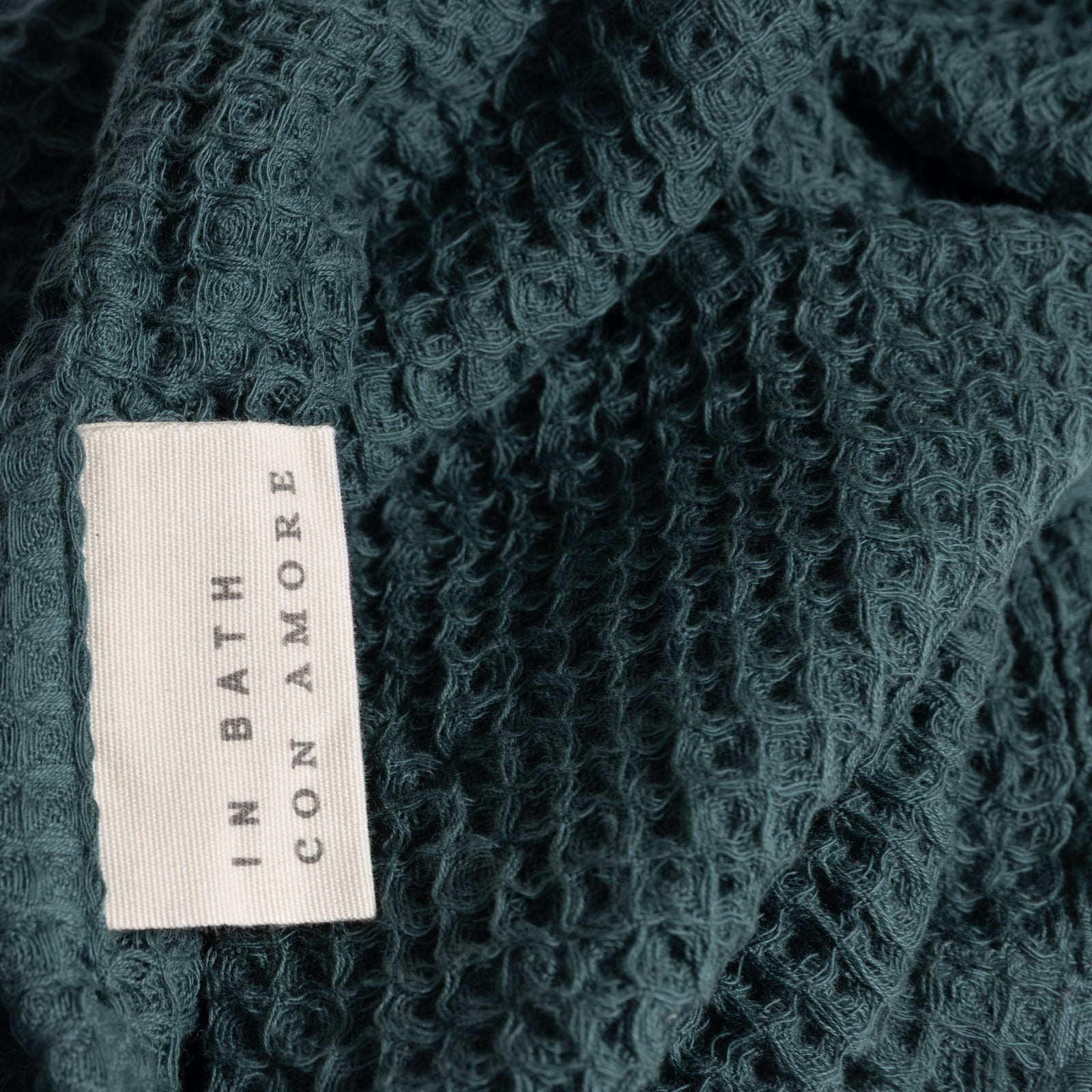 PREWASHED 100% Cotton Waffle Bath Sheet | Scarab