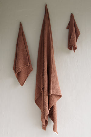 PREWASHED 100% Cotton Waffle Hand Towel | Dusty Rose